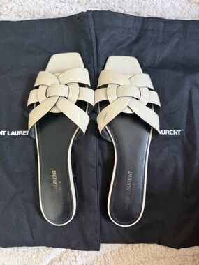 Saint Laurent Tribute Mules Patent Leather Slides
